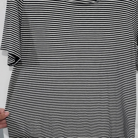 Talbots White and Black Striped Short Sleeve Shirt in Size XL - Picture 5 of 9